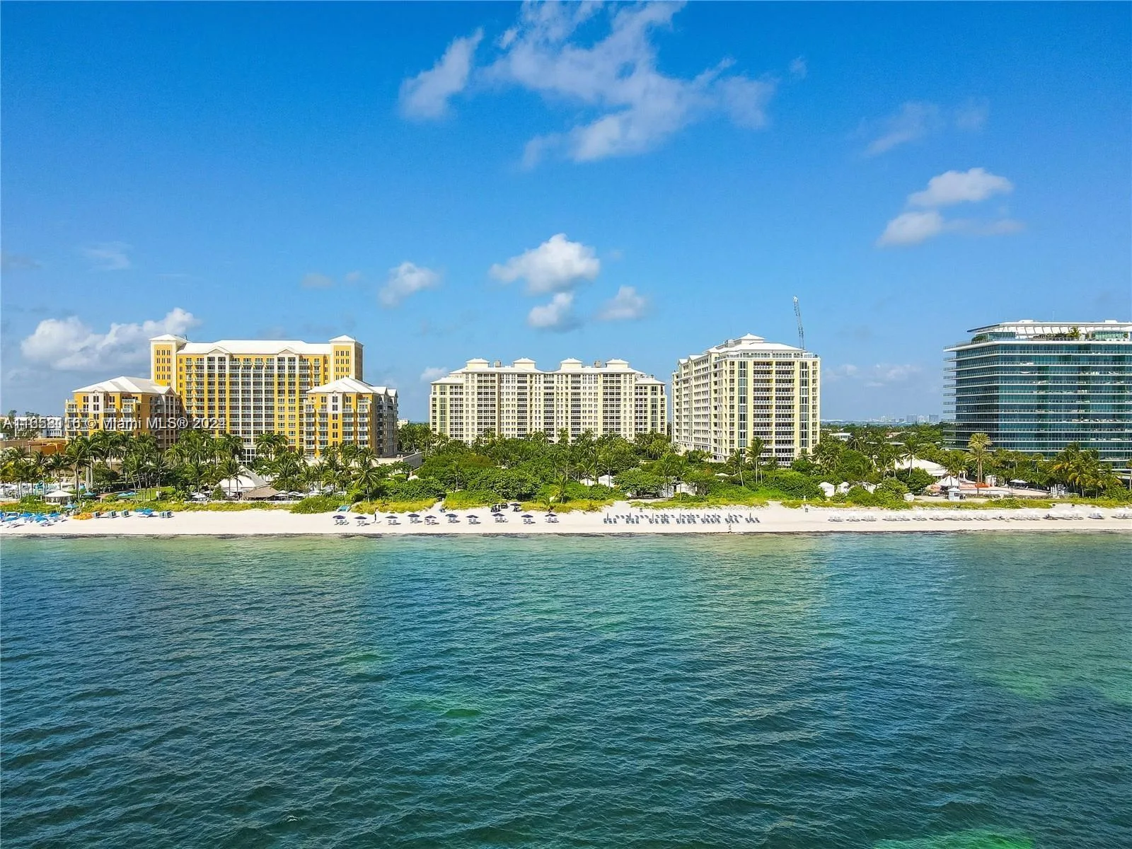 Grand Bay Residences – photo 28