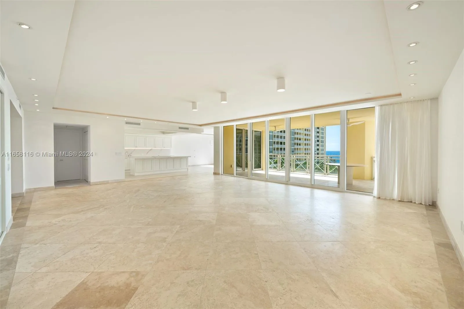 Grand Bay Residences – photo 31