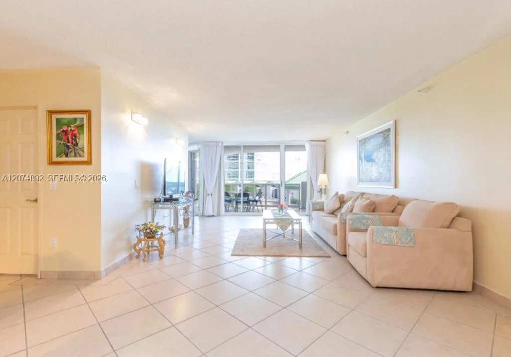 16711 Collins Ave # 706, Sunny Isles Beach, FL 33160