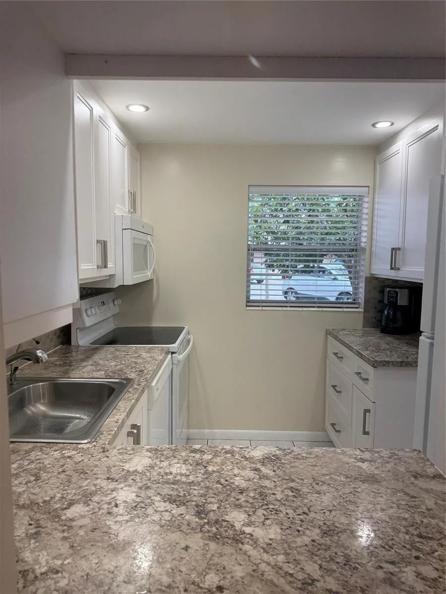 2901 NW 46th Avenue # 106, Lauderdale Lakes, FL 33313 photo 8