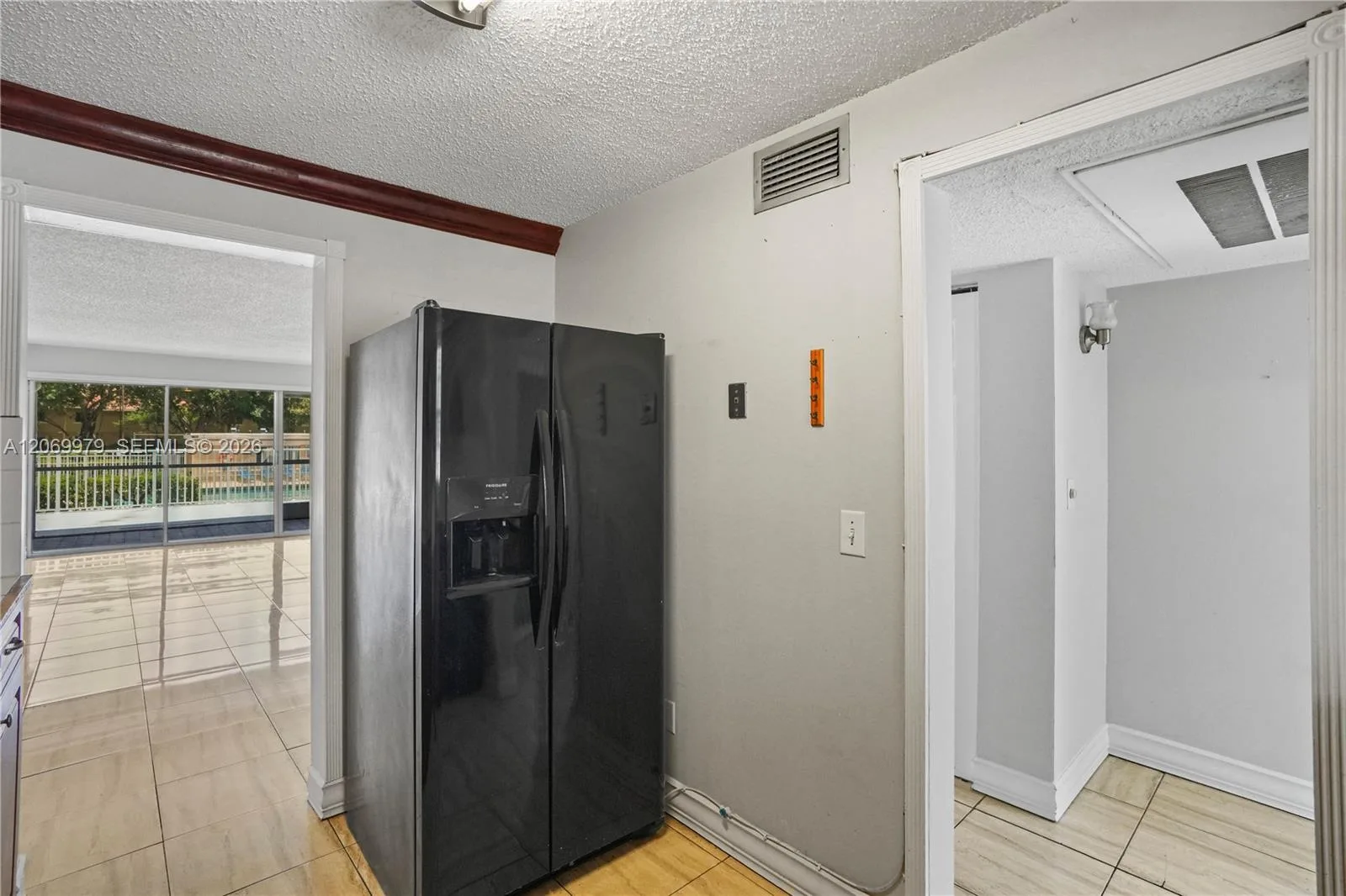 661 N University Dr # 1-103, Pembroke Pines, FL 33024 photo 5