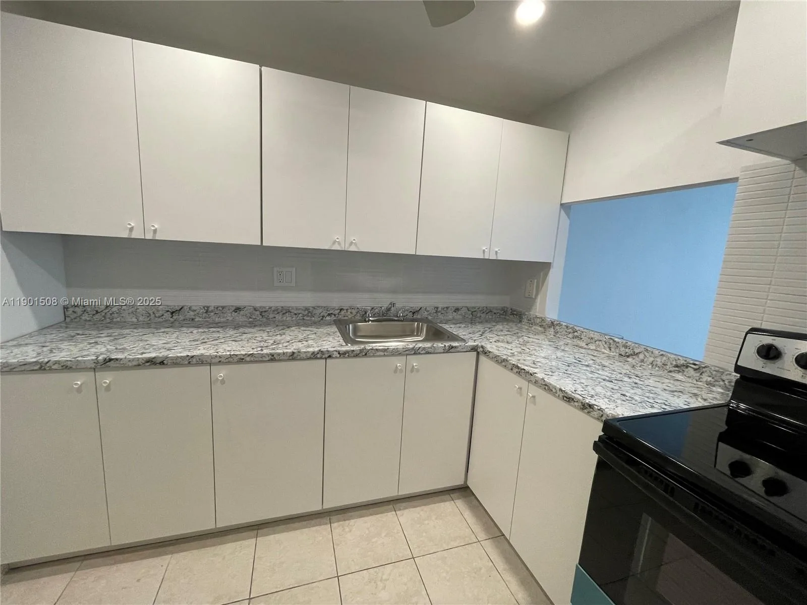 1817 S Ocean Dr # 226, Hallandale Beach, FL 33009 photo 2