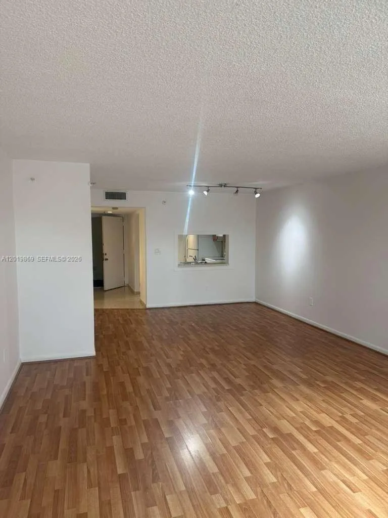 20840 SAN SIMEON WAY # 208, Miami, FL 33179 photo 5
