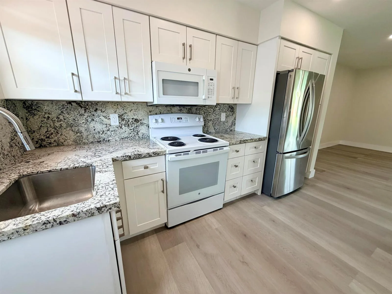2020 NE 56th Court # 2, Fort Lauderdale, FL 33308 photo 3