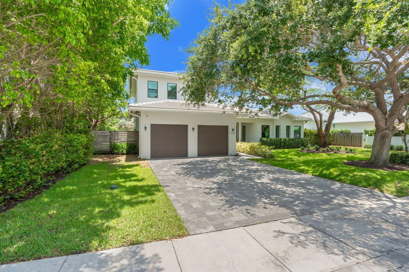 1716 Middle River Drive, Fort Lauderdale, FL 33305