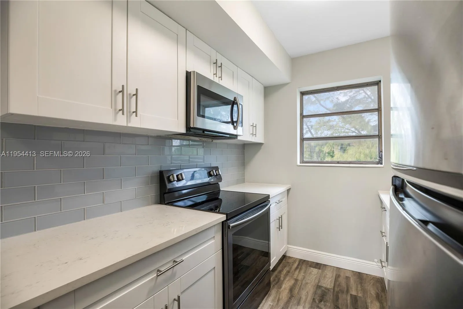 7725 Carlyle Ave # 10, Miami Beach, FL 33141 photo 3