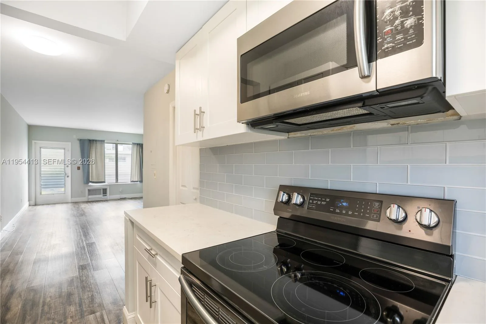 7725 Carlyle Ave # 10, Miami Beach, FL 33141 photo 5