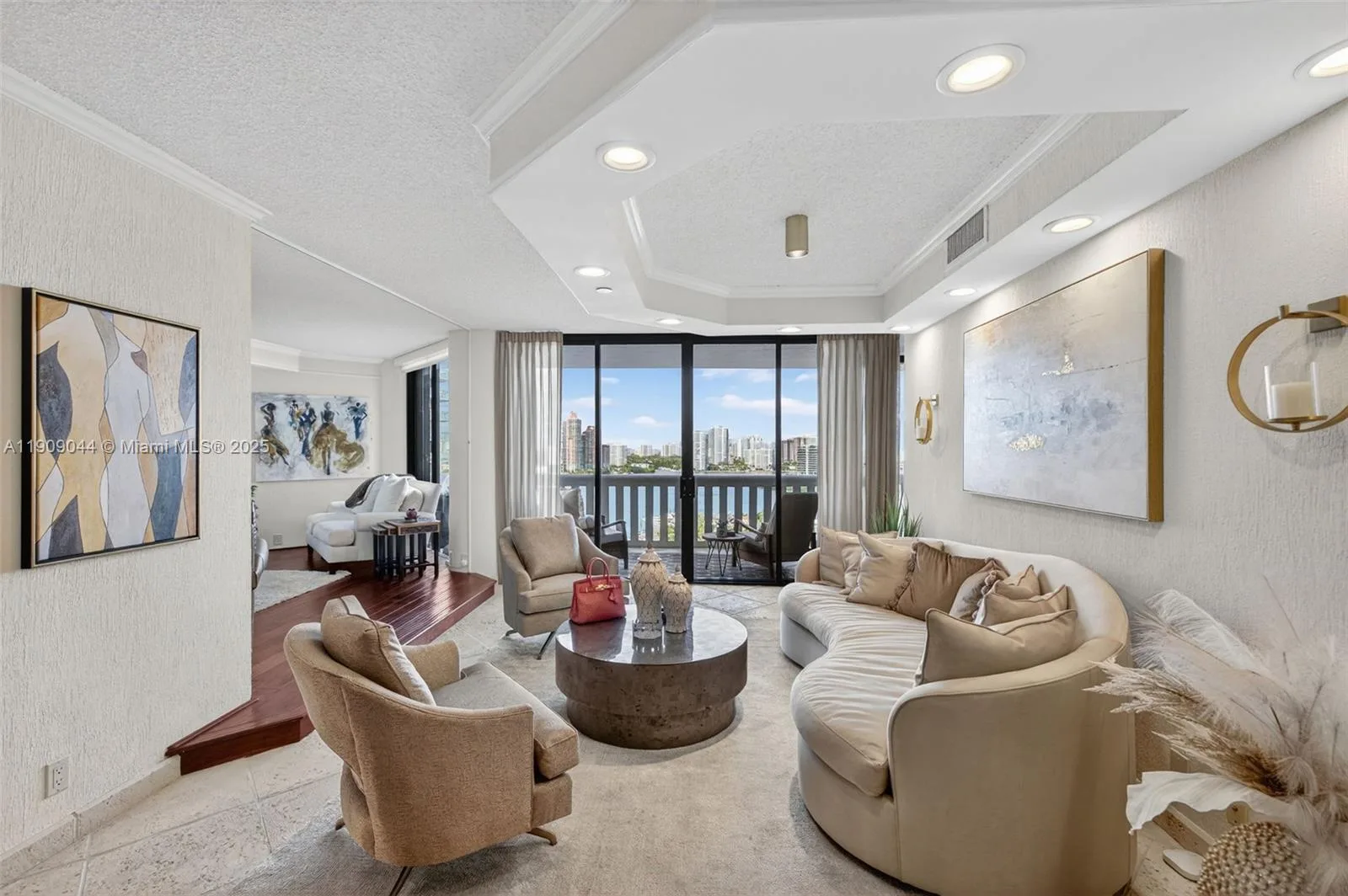 3000 Island Blvd # 1904, Aventura, FL 33160 photo 4
