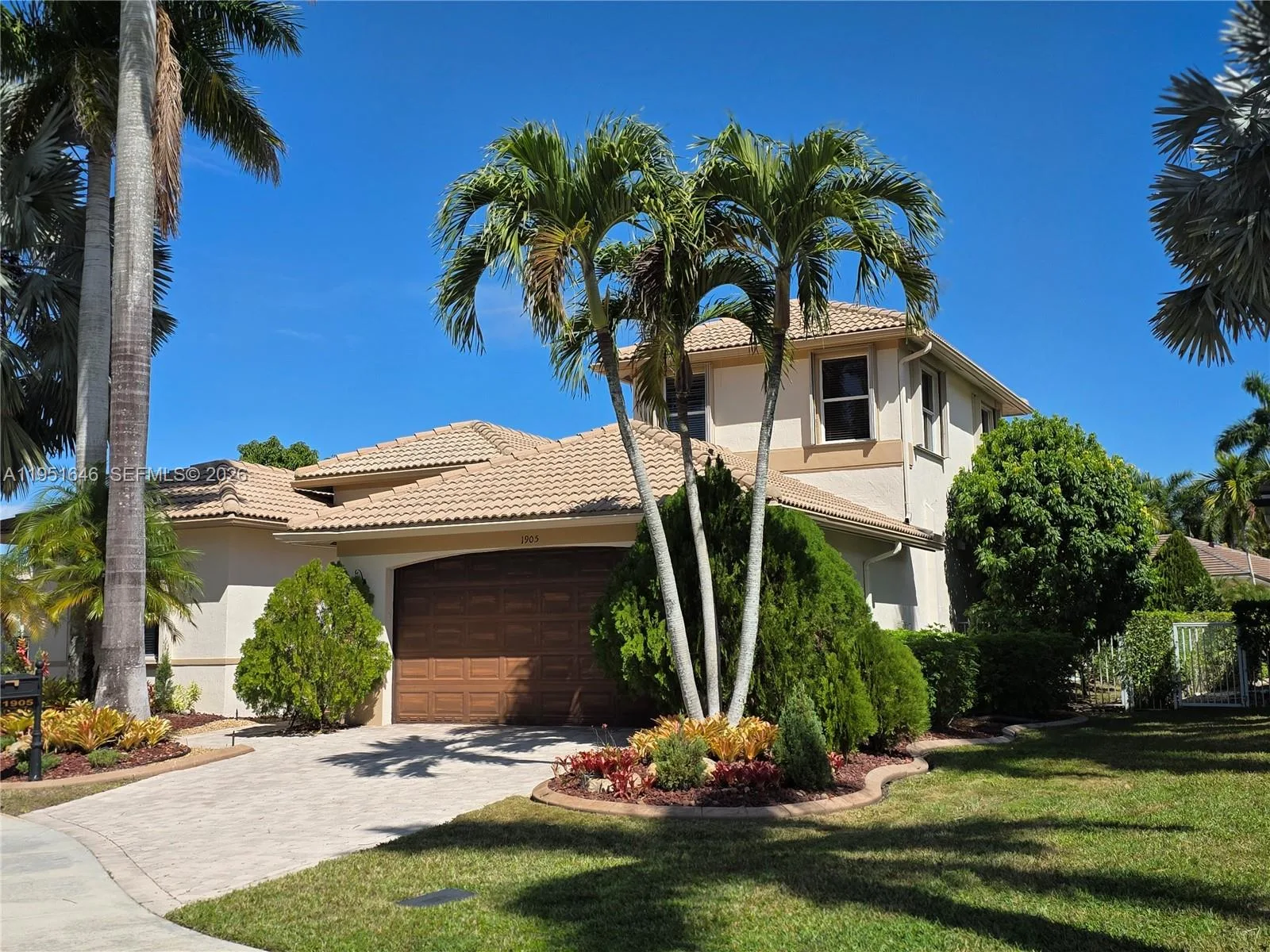 1905 Harbor View Cir, Weston, FL 33327 photo 2