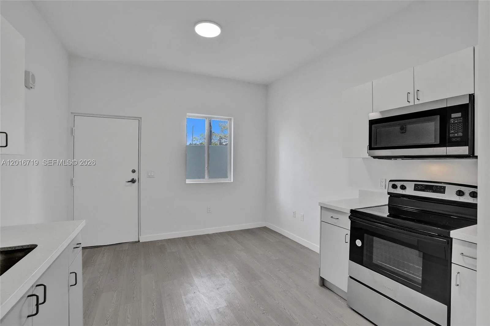 1567 NW 1st St # 2, Miami, FL 33125 photo 2