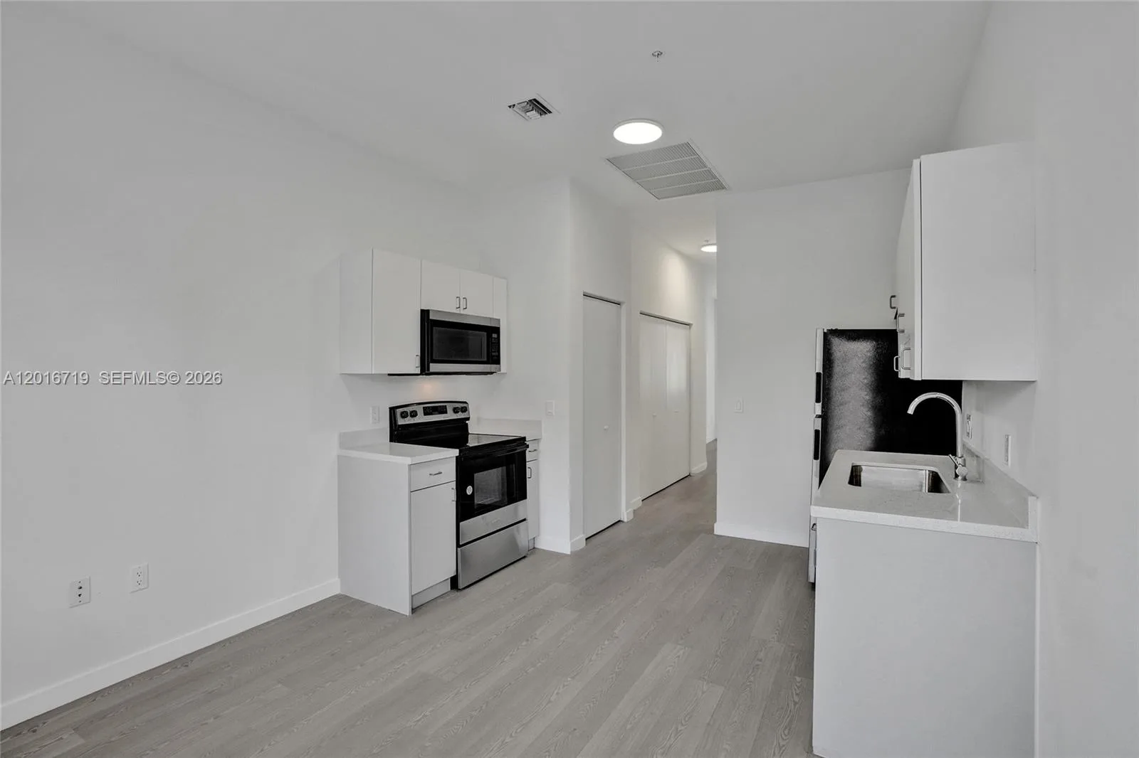 1567 NW 1st St # 2, Miami, FL 33125 photo 3