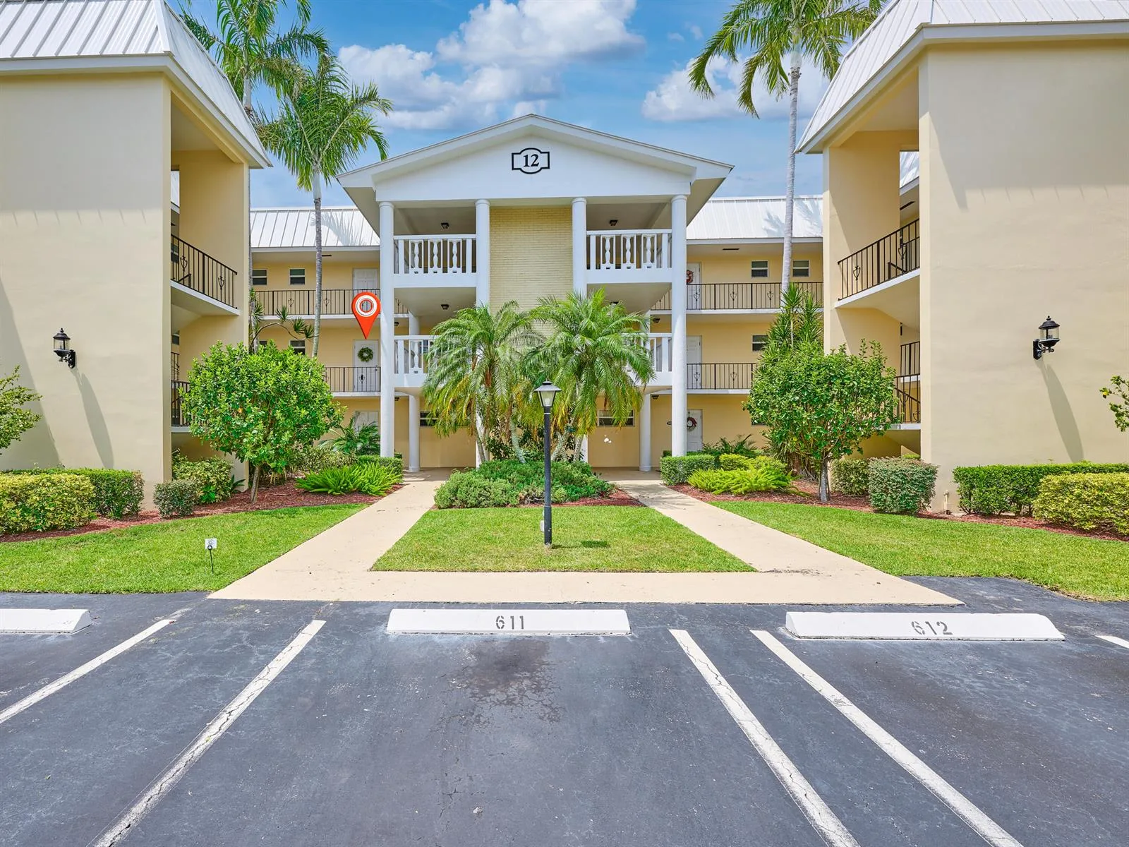 12 Colonial Club Drive # 202, Boynton Beach, FL 33435