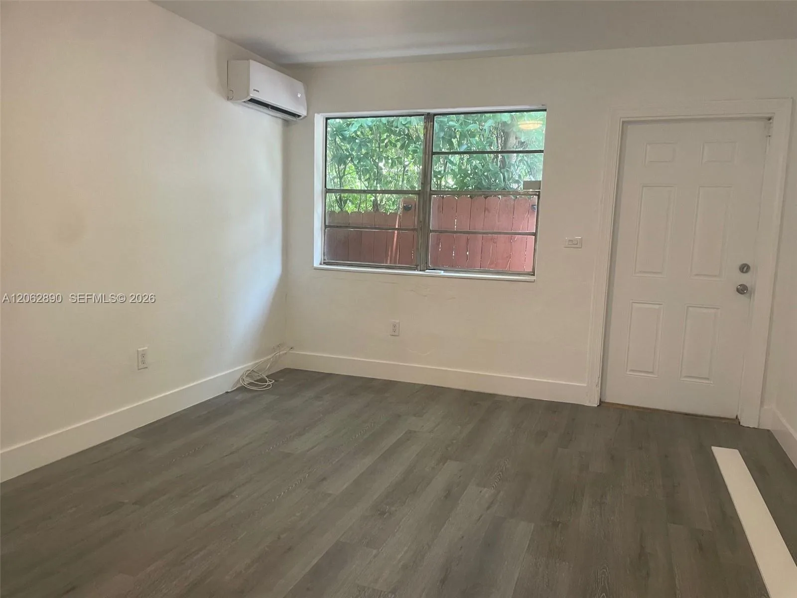 1831 NW 41st St, Miami, FL 33142 photo 2