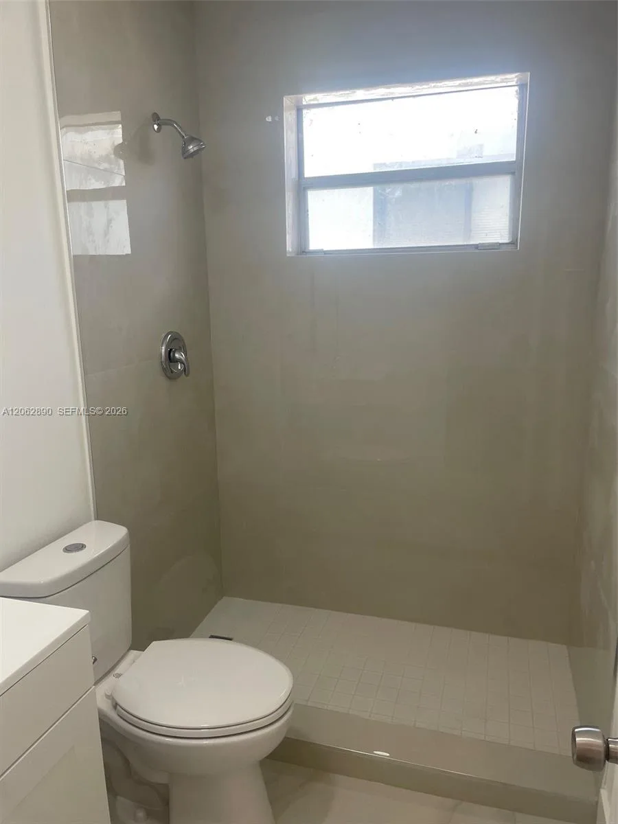1831 NW 41st St, Miami, FL 33142 photo 9