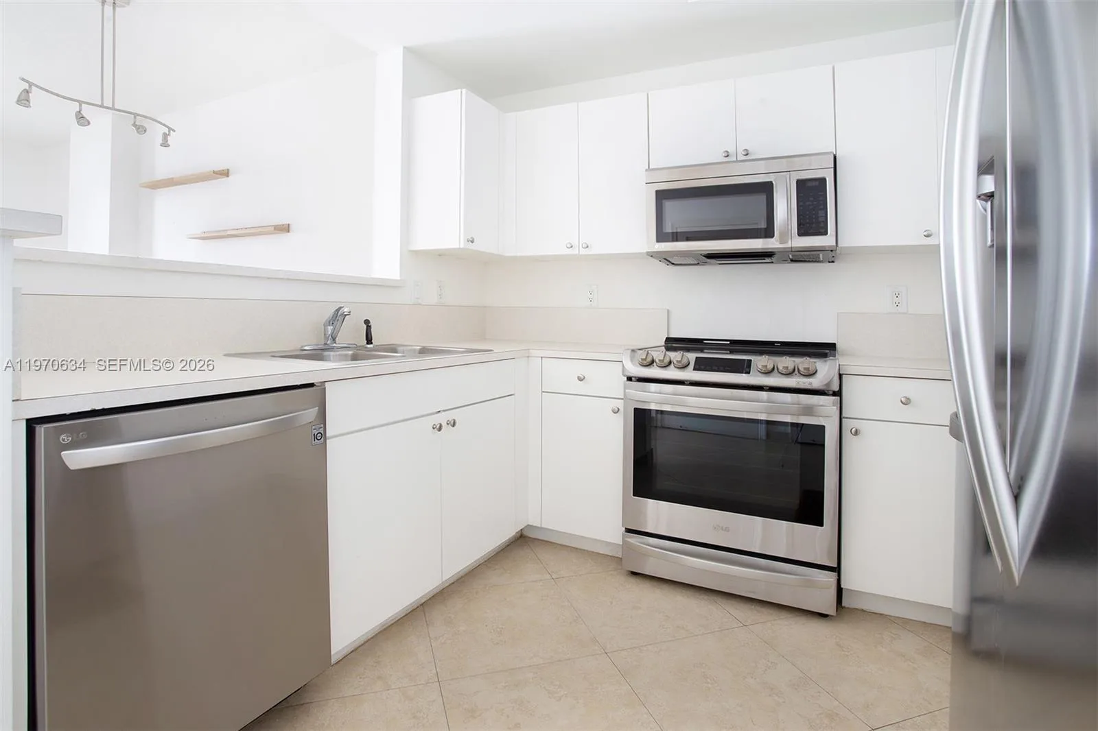 10 Aragon Ave # 1408, Coral Gables, FL 33134 photo 10