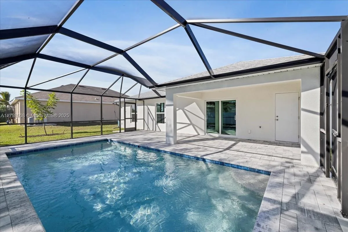 624 NW 15th ST, Cape Coral, FL 33993