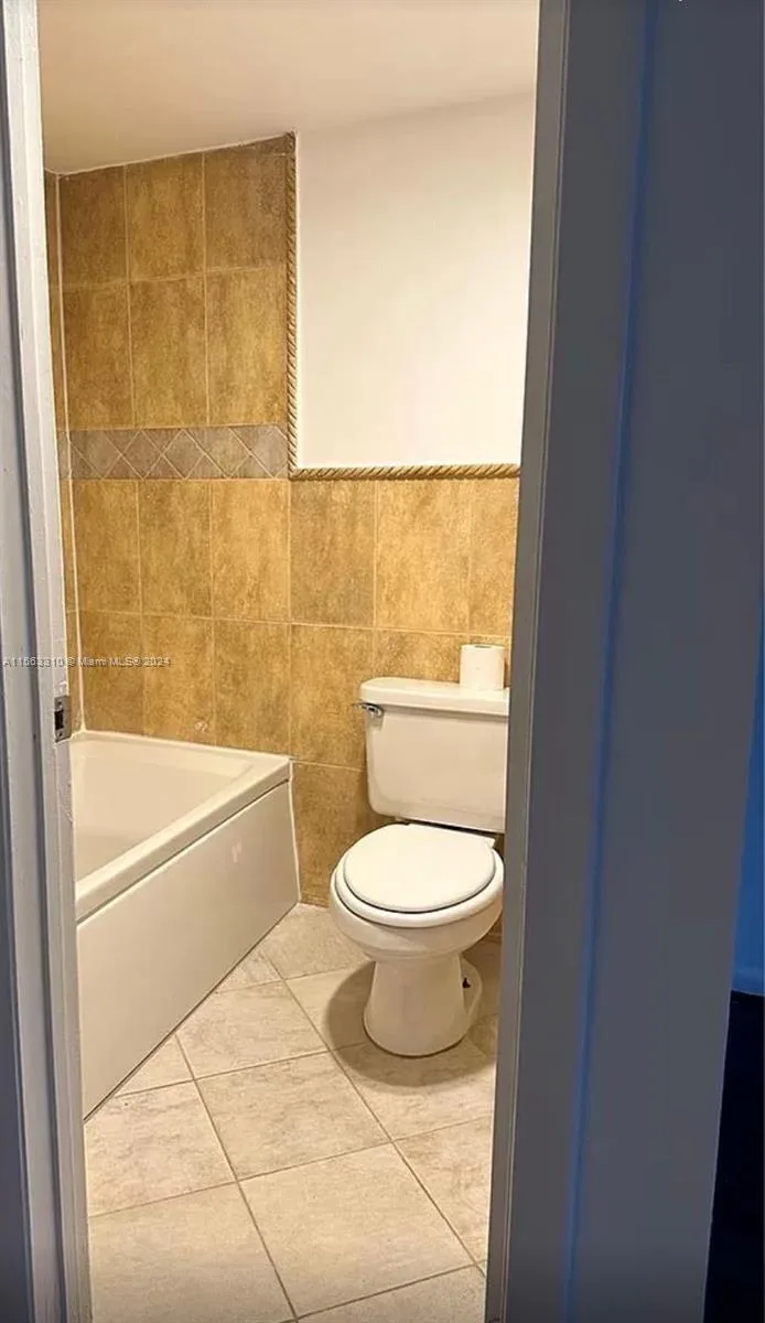 6201 N Falls Cir Dr # 304, Lauderhill, FL 33319 photo 9