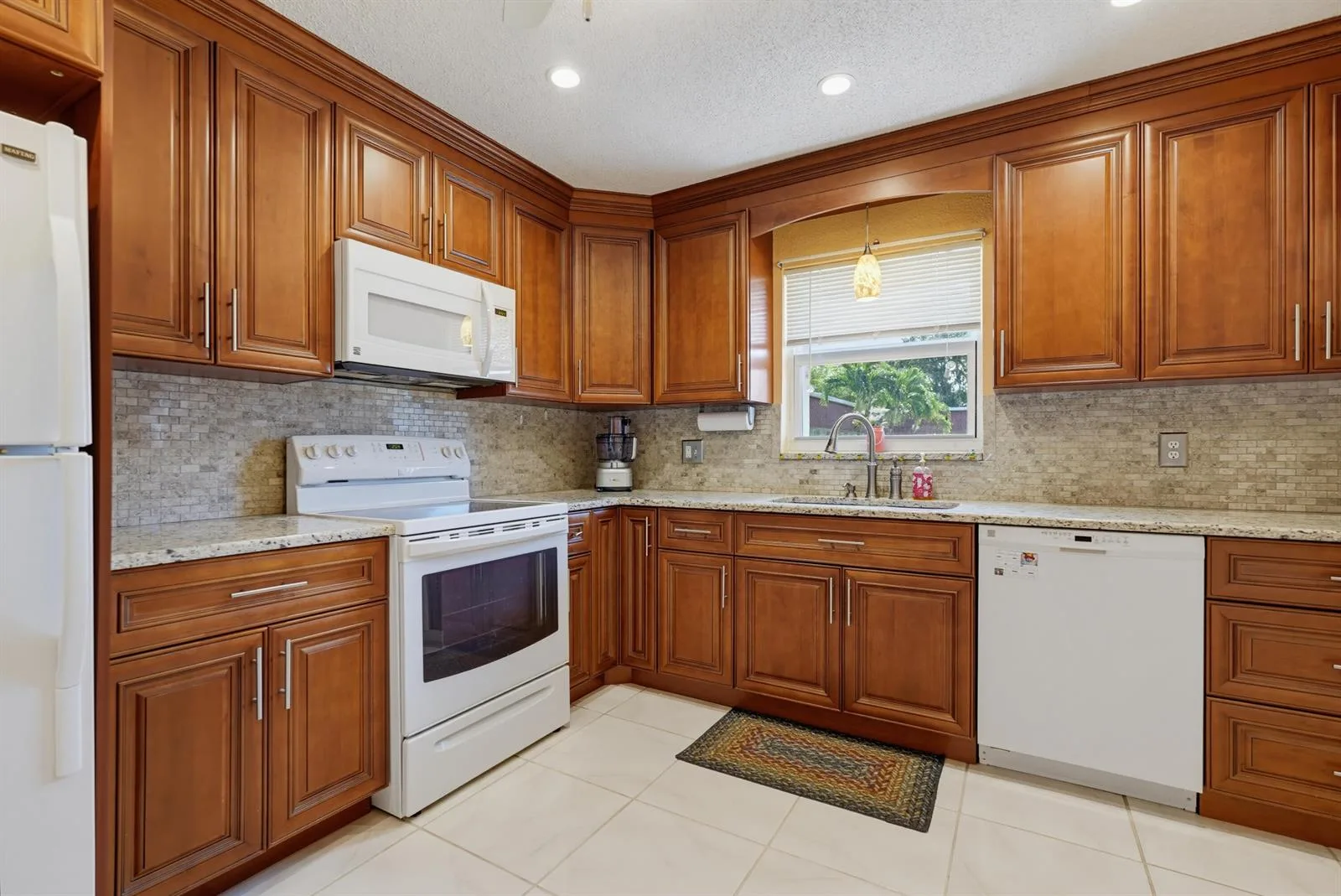 676 Laconia Circle # B, Lake Worth, FL 33467 photo 2