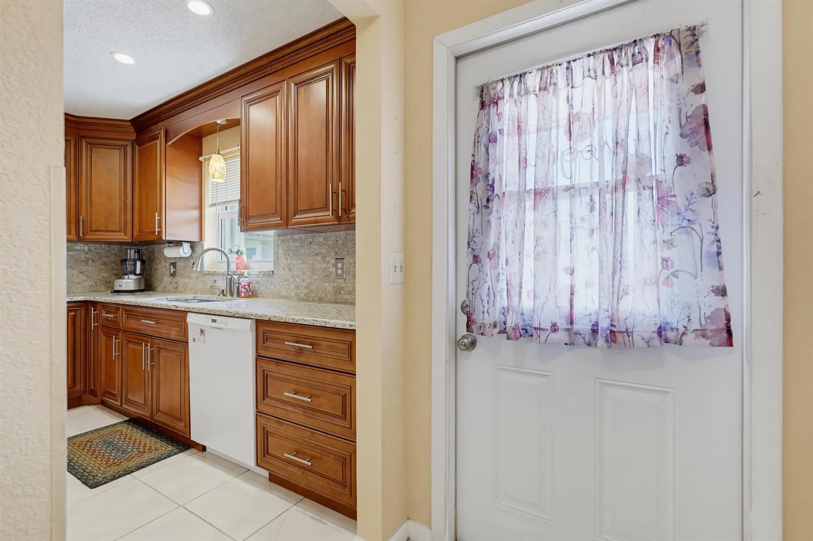 676 Laconia Circle # B, Lake Worth, FL 33467 photo 5
