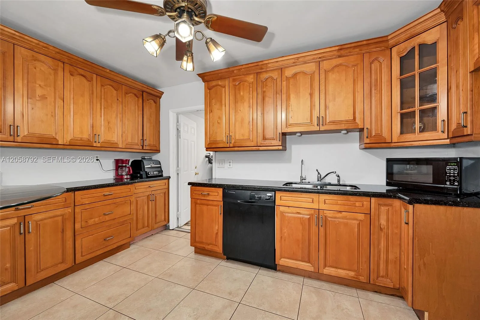 220 SW 65th Ave, Pembroke Pines, FL 33023 photo 10