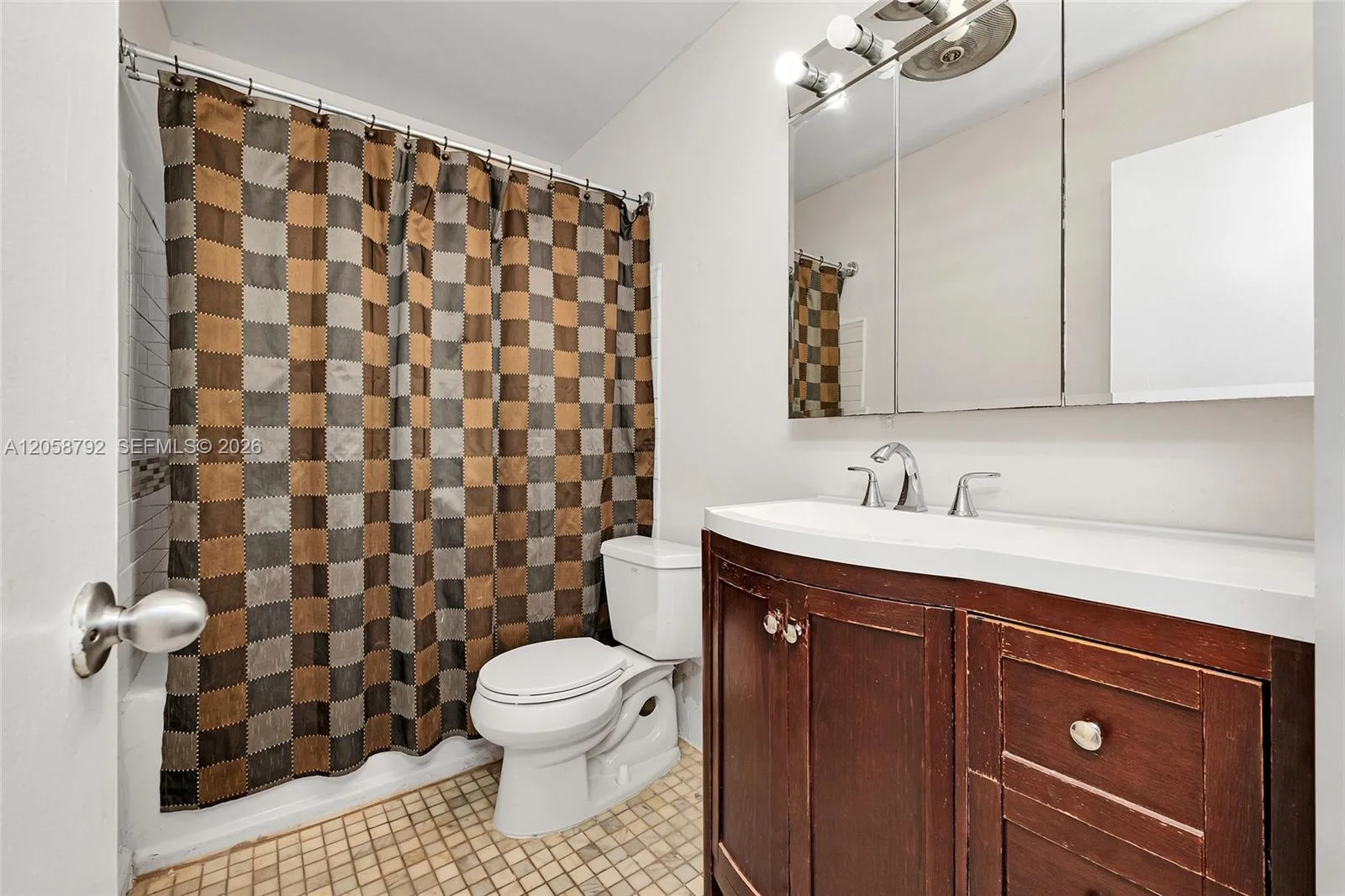 220 SW 65th Ave, Pembroke Pines, FL 33023 photo 13