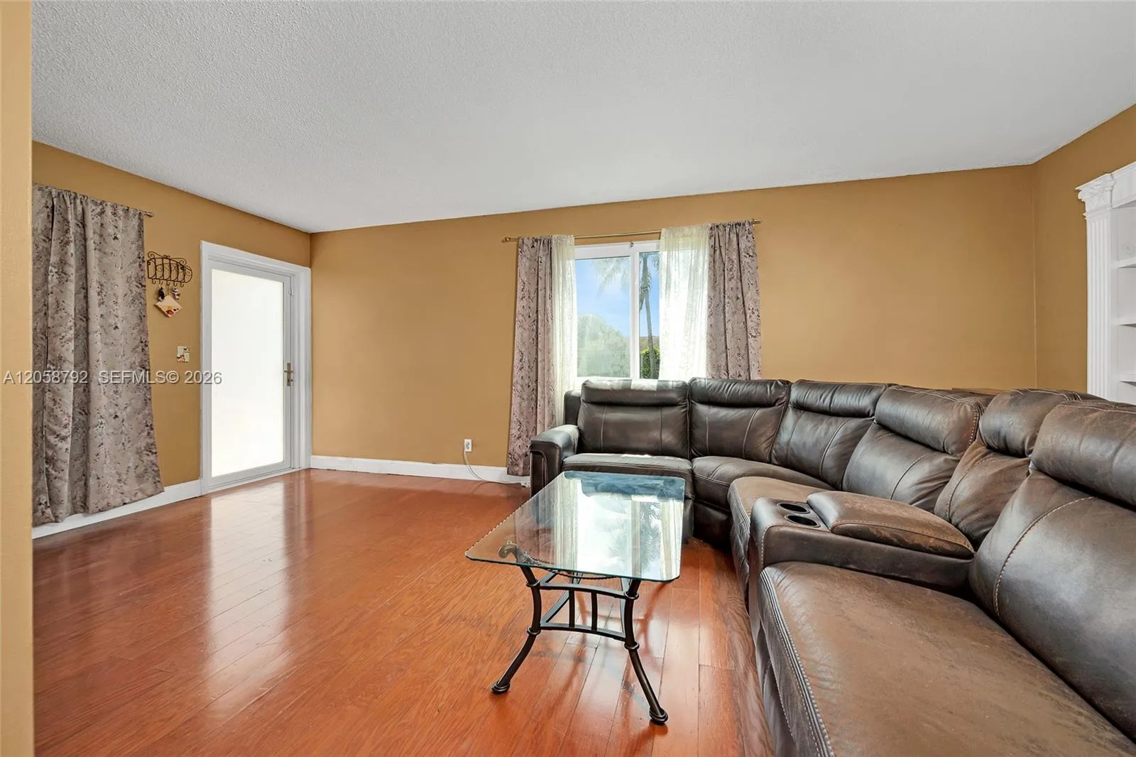 220 SW 65th Ave, Pembroke Pines, FL 33023 photo 4