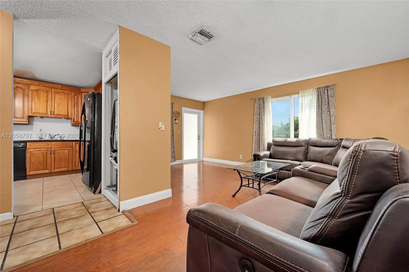 220 SW 65th Ave, Pembroke Pines, FL 33023 photo 6