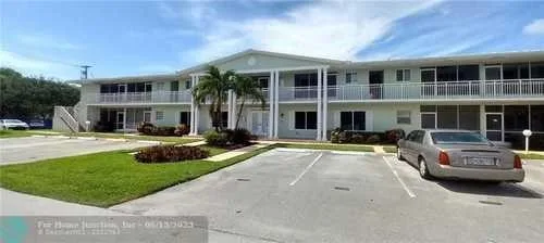 2100 NE 38th Street # 222, Lighthouse Point, FL 33064
