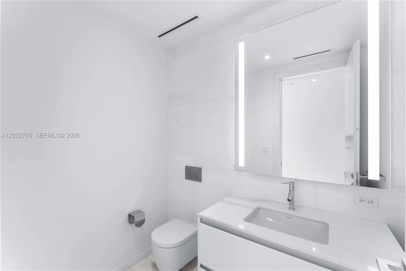 300 Biscayne Blvd Way # 1802, Miami, FL 33131 photo 10