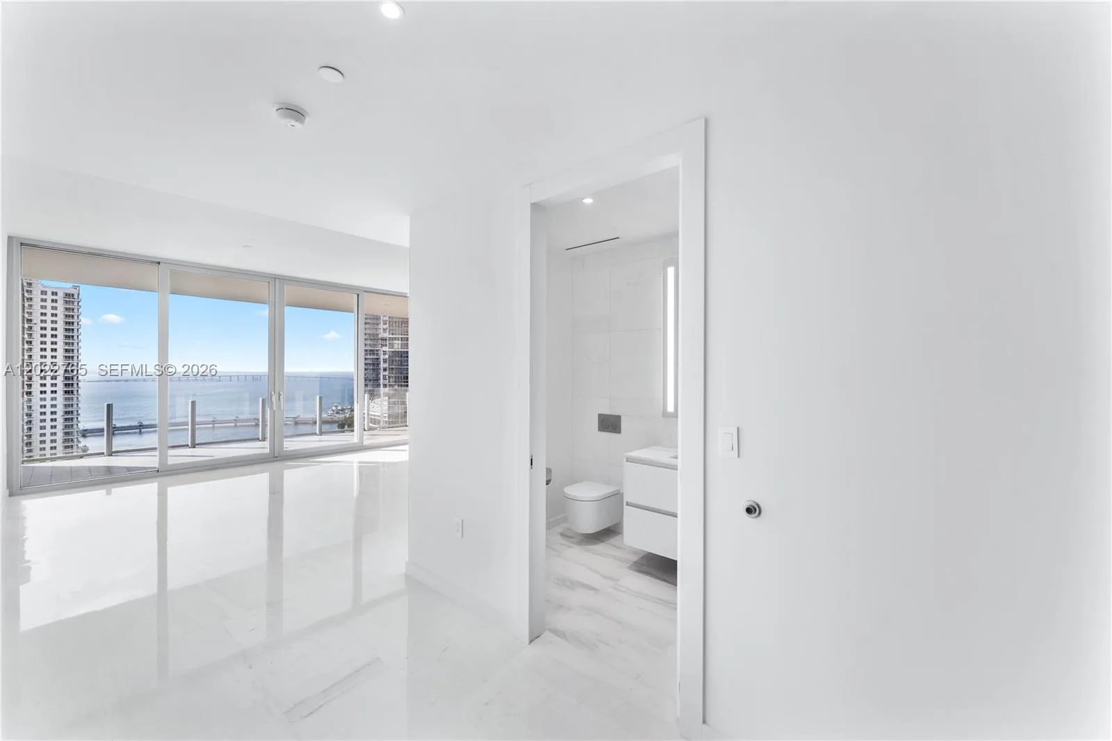 300 Biscayne Blvd Way # 1802, Miami, FL 33131 photo 5