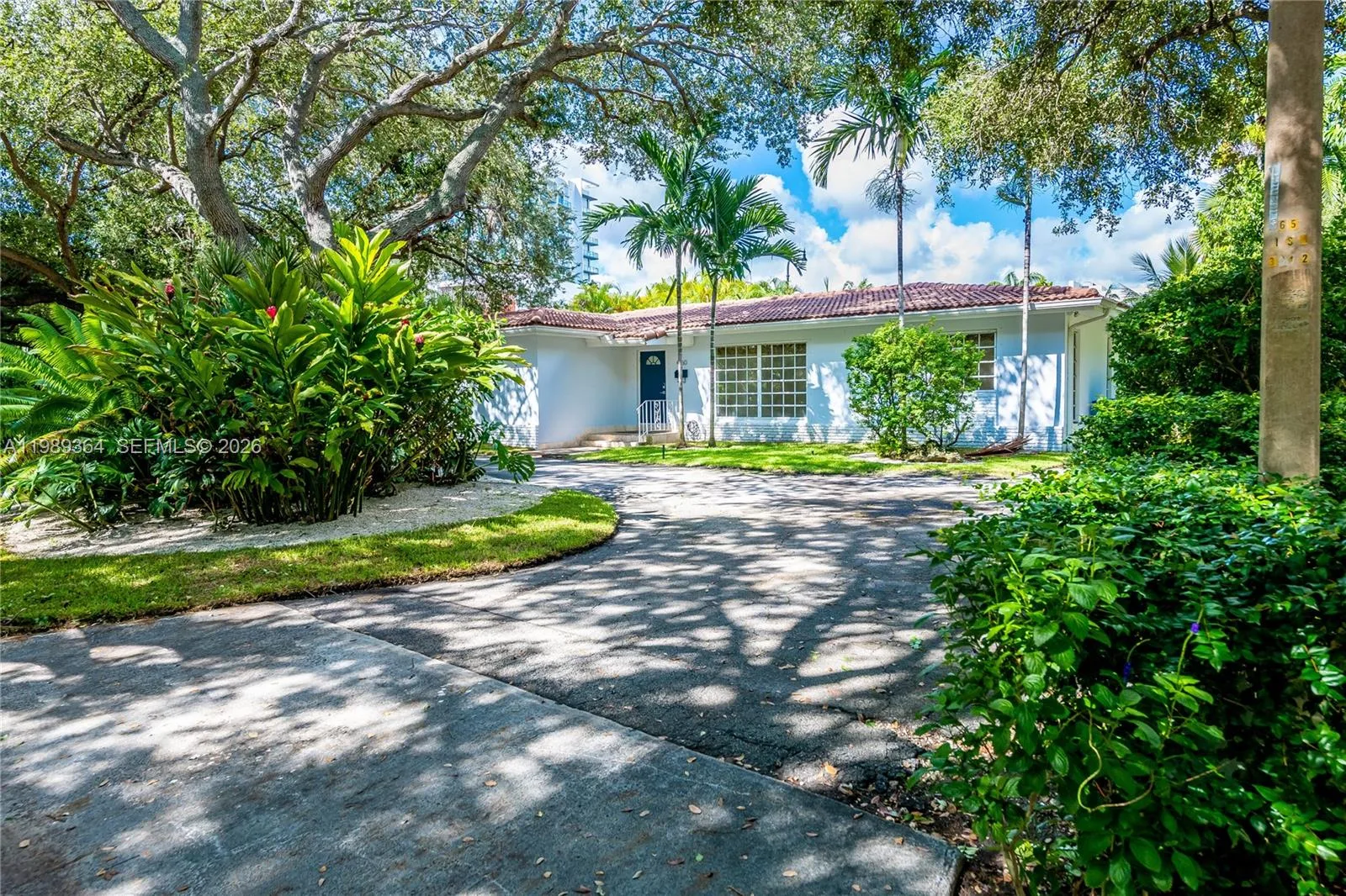 4160 Bay Point Rd, Miami, FL 33137 photo 3