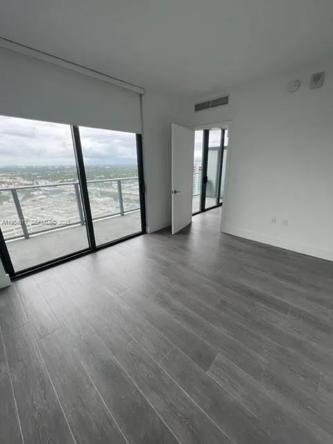 121 NE 34th St # 2110, Miami, FL 33137 photo 11