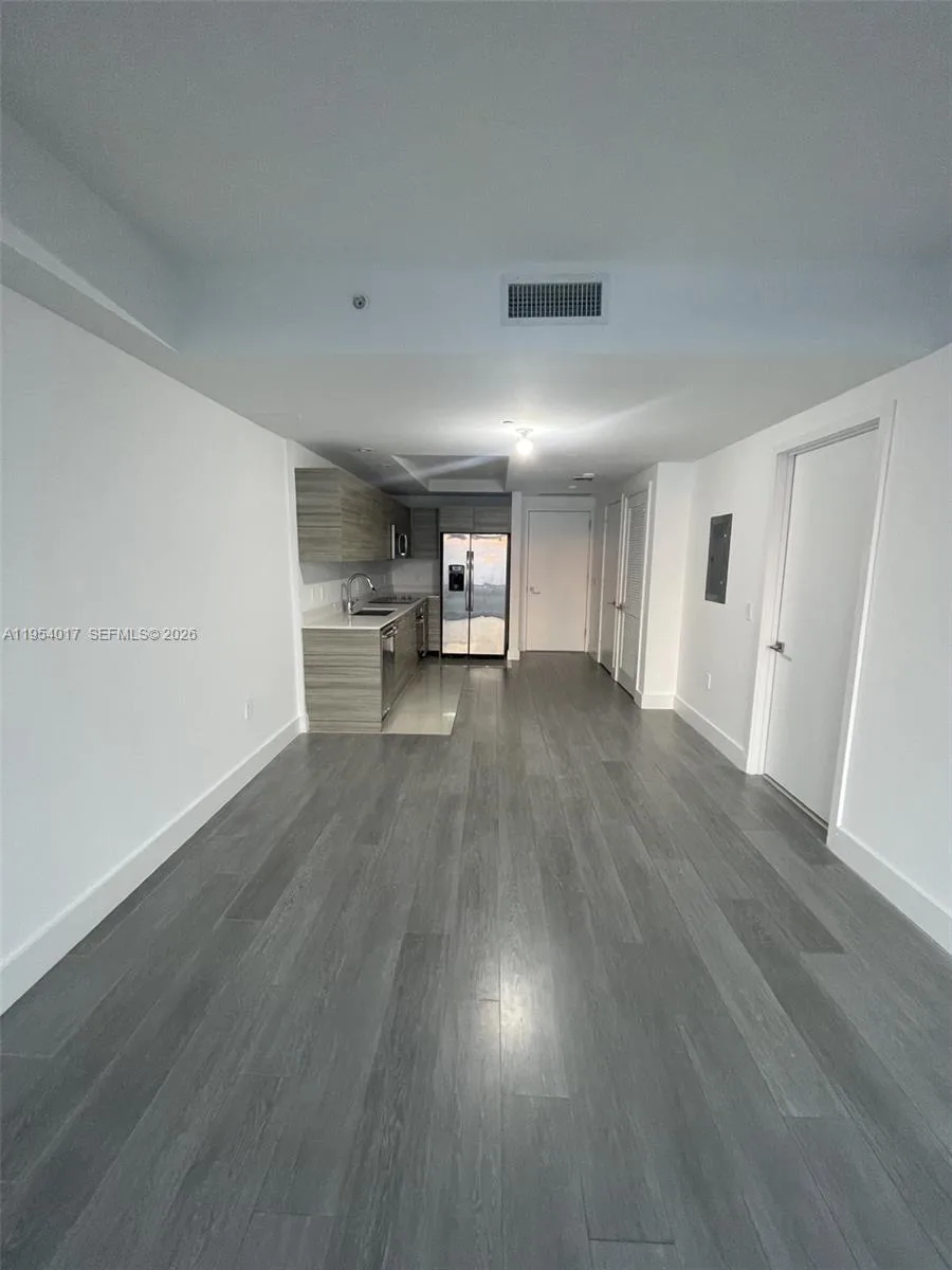 121 NE 34th St # 2110, Miami, FL 33137 photo 5