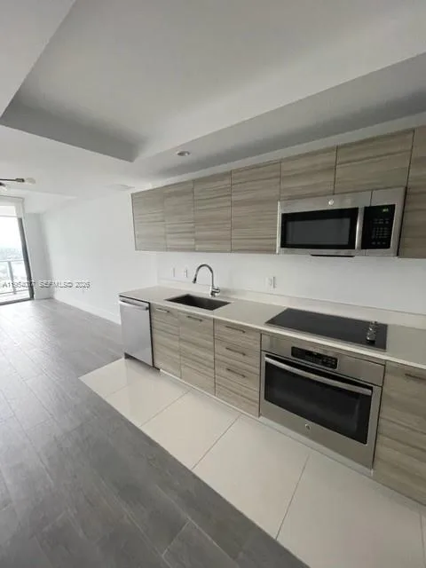 121 NE 34th St # 2110, Miami, FL 33137 photo 9