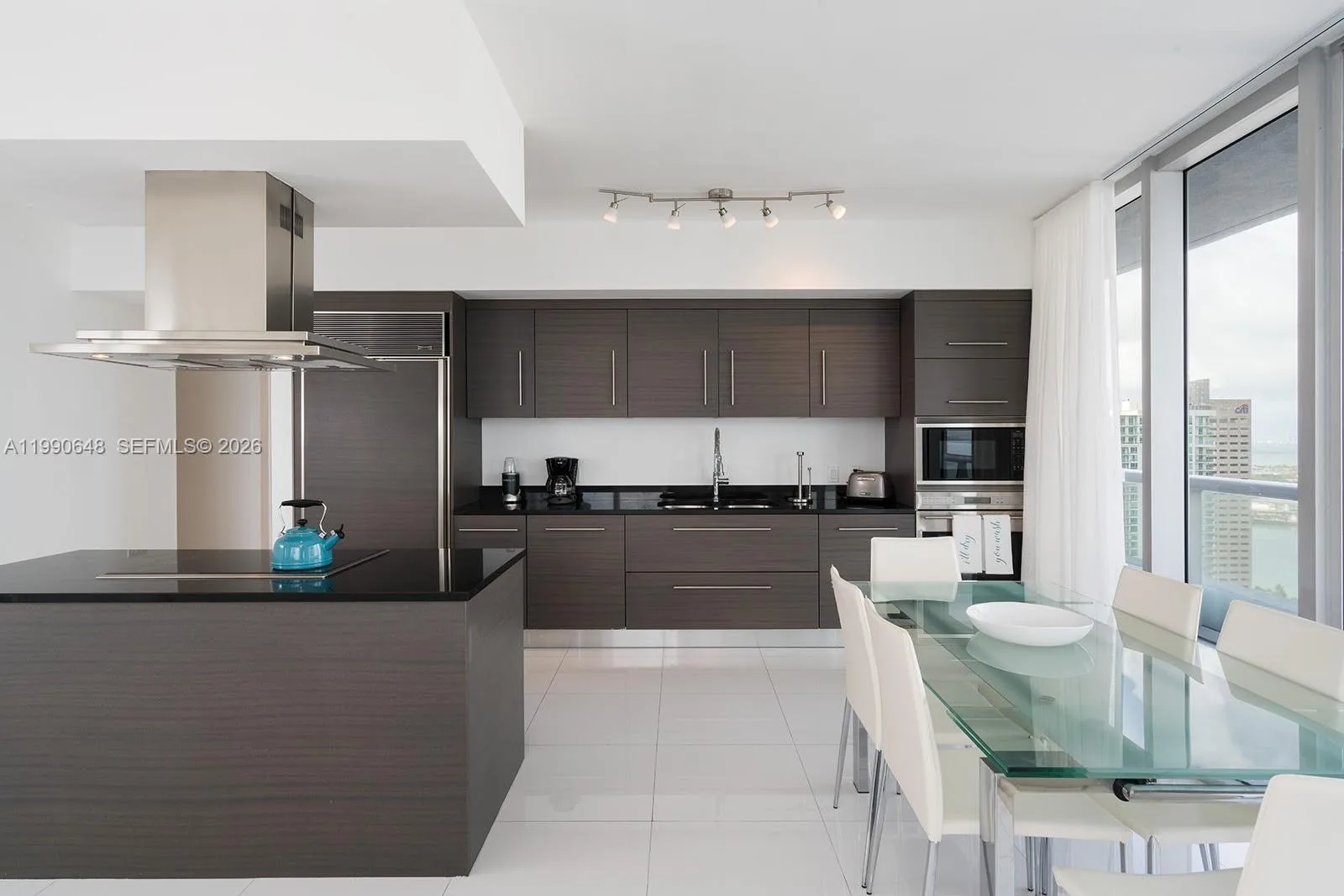 485 Brickell Ave # 4110, Miami, FL 33131 photo 7