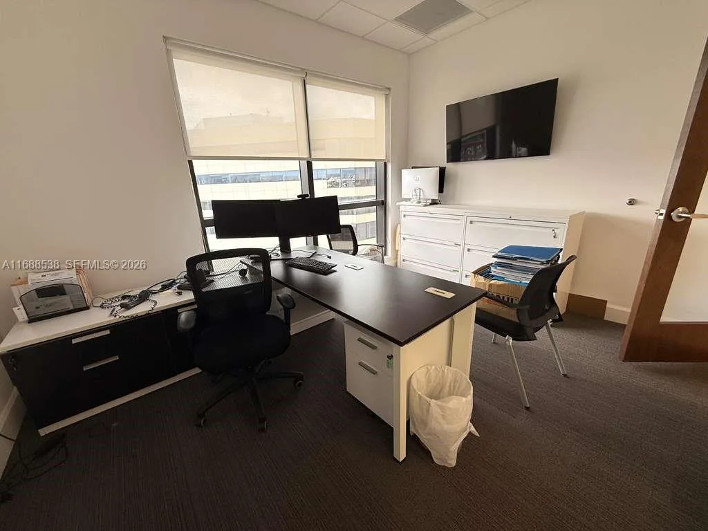 2020 Ponce De Leon Blvd # 1101- shared law firm spc, Coral Gables, FL 33134 photo 10