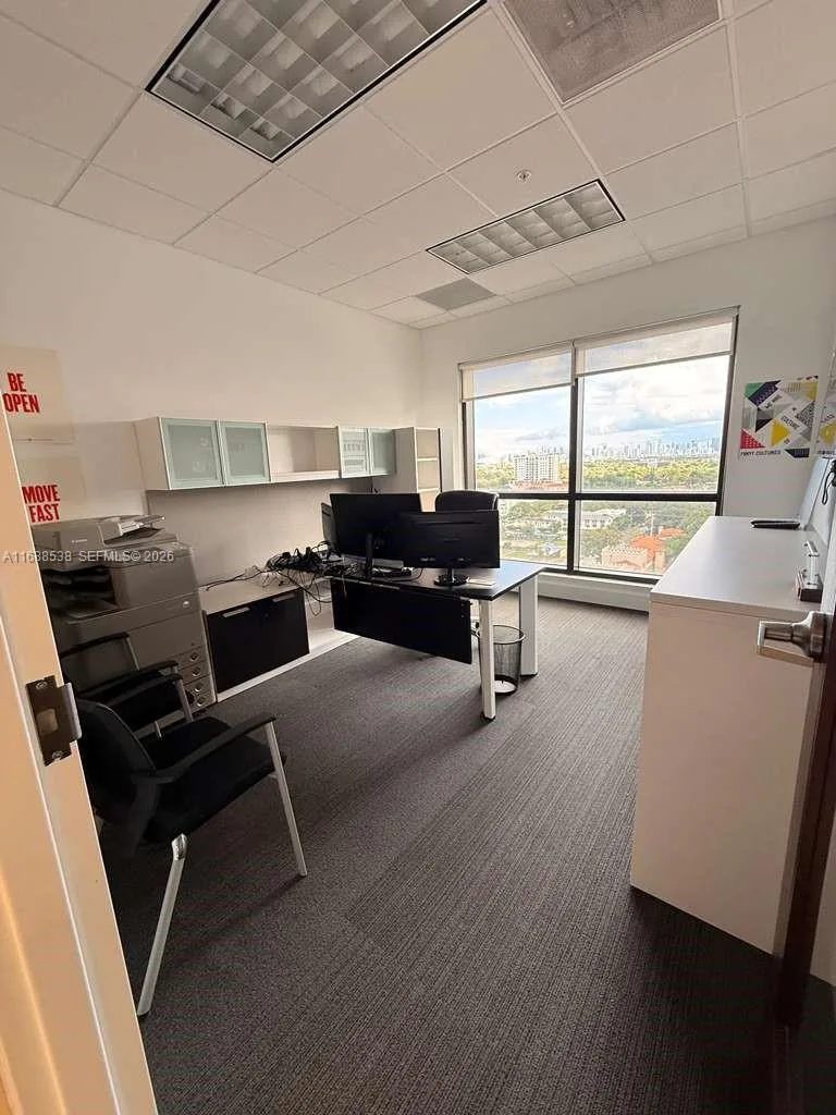 2020 Ponce De Leon Blvd # 1101- shared law firm spc, Coral Gables, FL 33134 photo 4