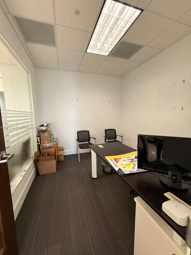 2020 Ponce De Leon Blvd # 1101- shared law firm spc, Coral Gables, FL 33134 photo 5