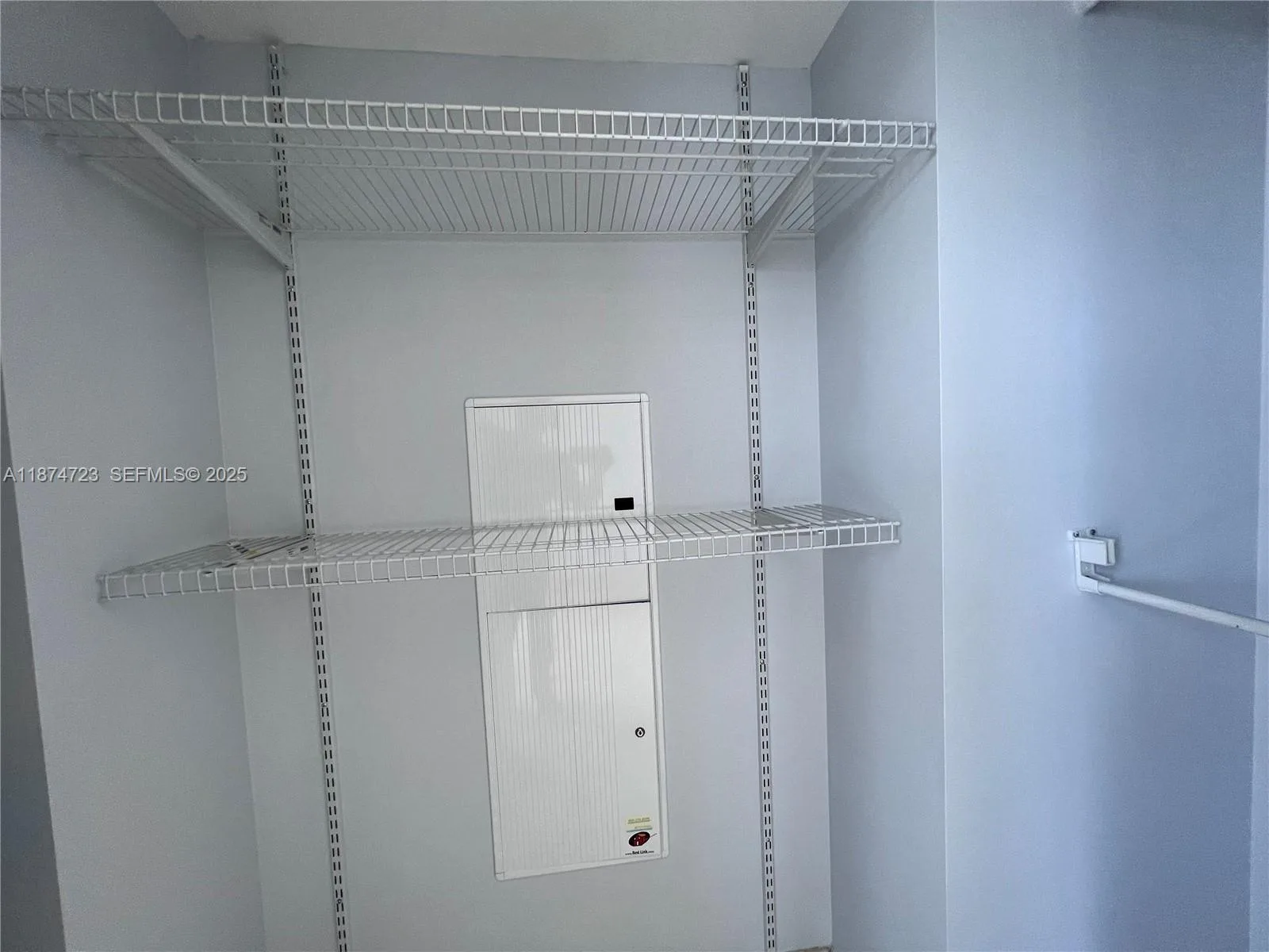 185 SW 7th St # 4204, Miami, FL 33130 photo 13