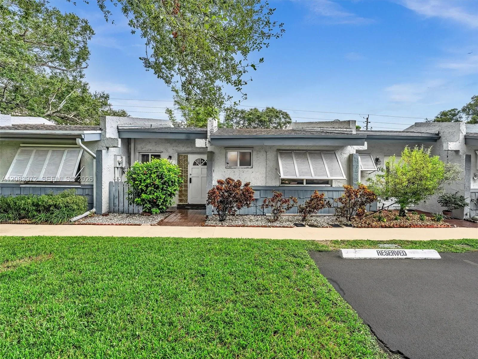 2408 N 35th Ave, Hollywood, FL 33021
