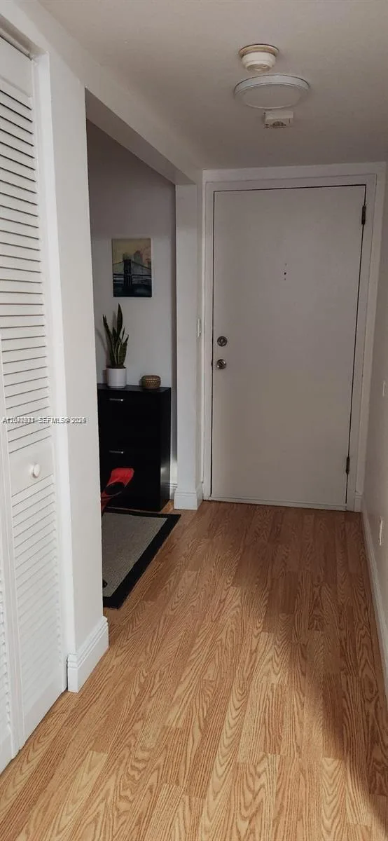 2000 NE 135th St # 806, North Miami, FL 33181 photo 10