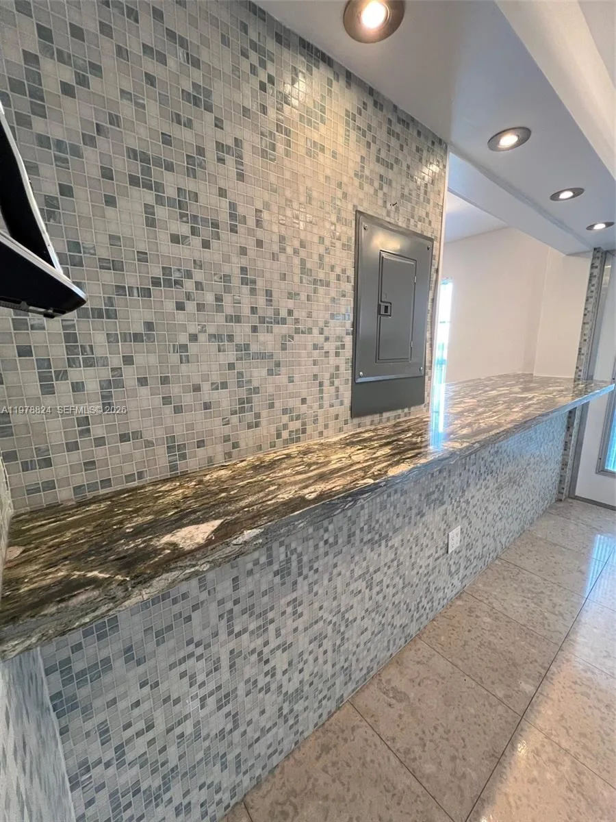 1340 Lincoln Rd # 705, Miami Beach, FL 33139 photo 9