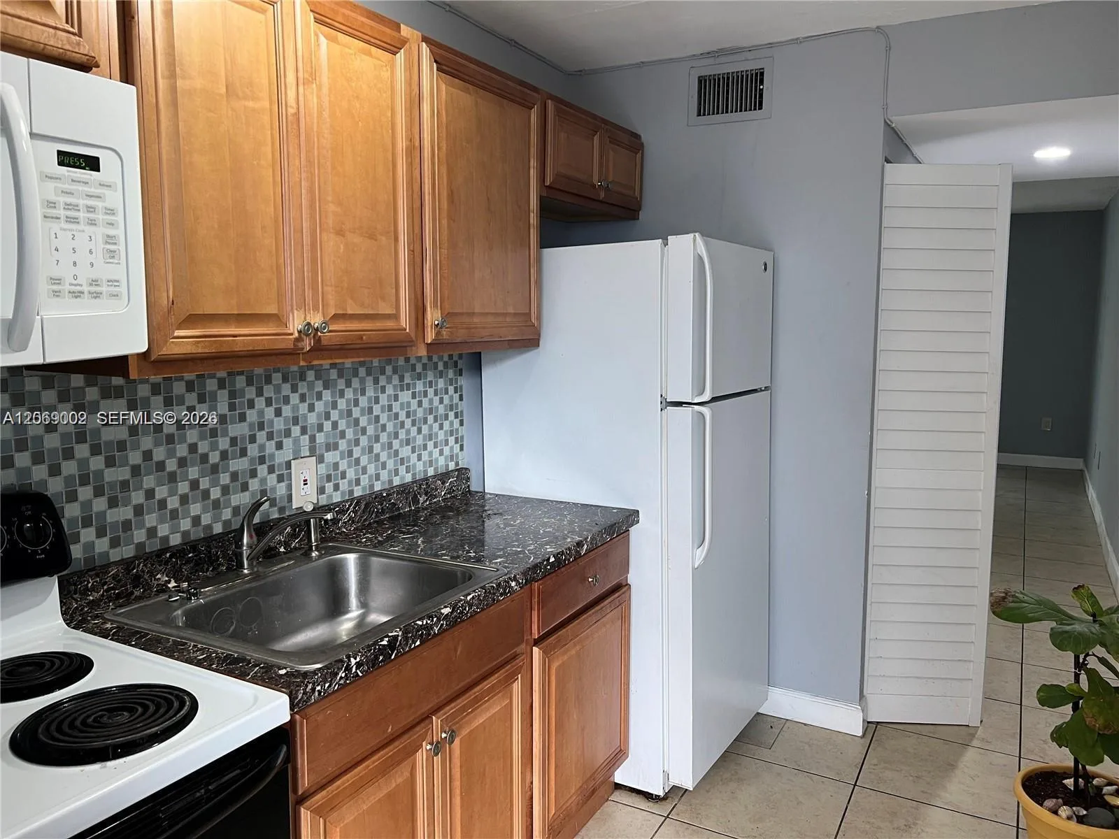 1610 Lenox Ave # 409, Miami Beach, FL 33139 photo 3