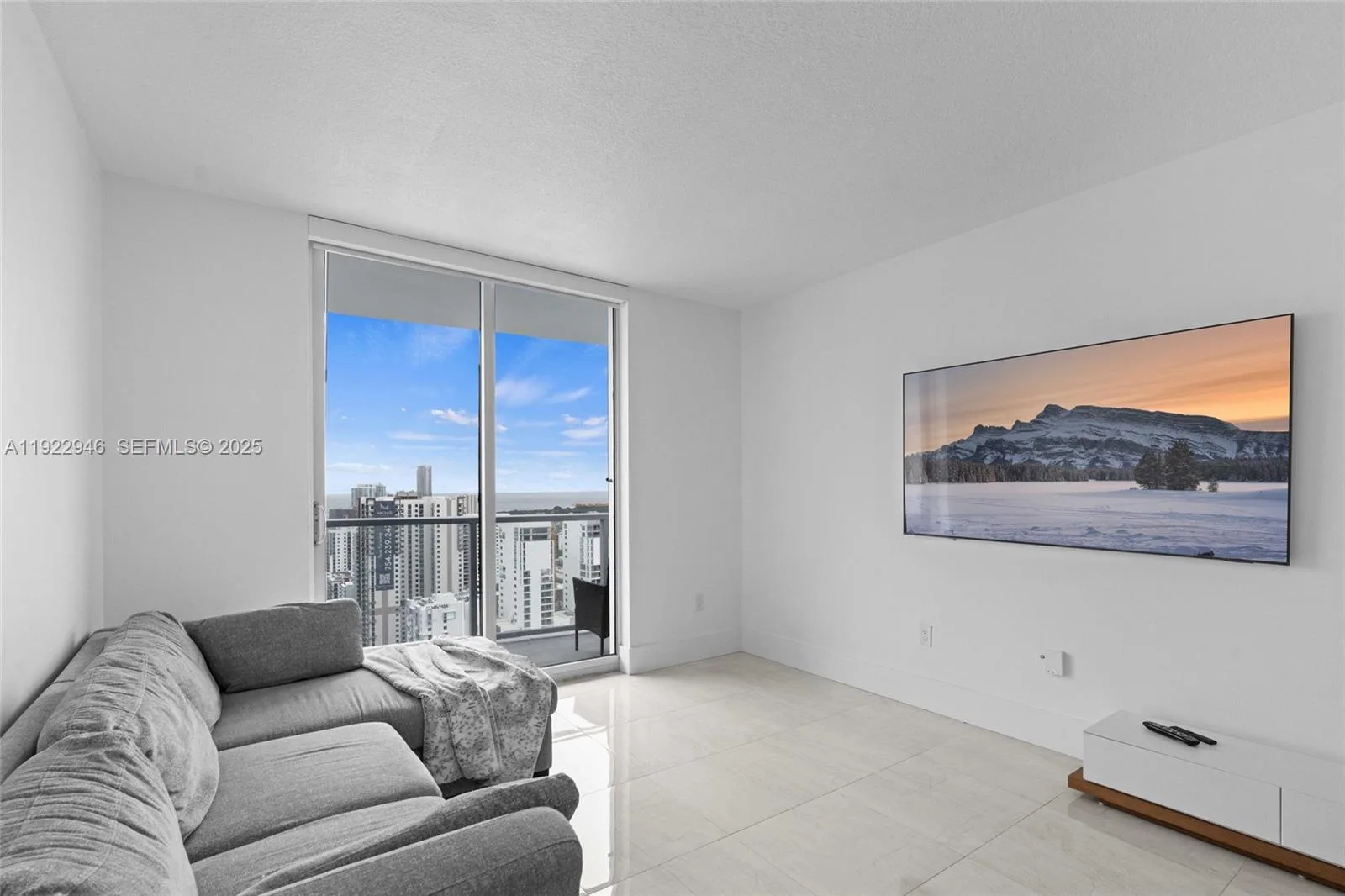 185 SW 7th St # 3314, Miami, FL 33130 photo 6