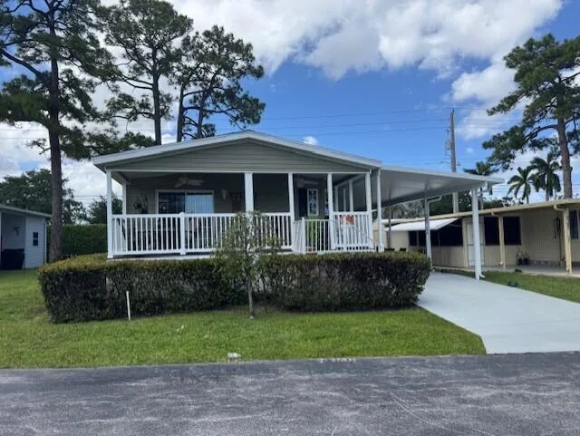 4209 Royal Manor Boulevard # 136, Boynton Beach, FL 33436