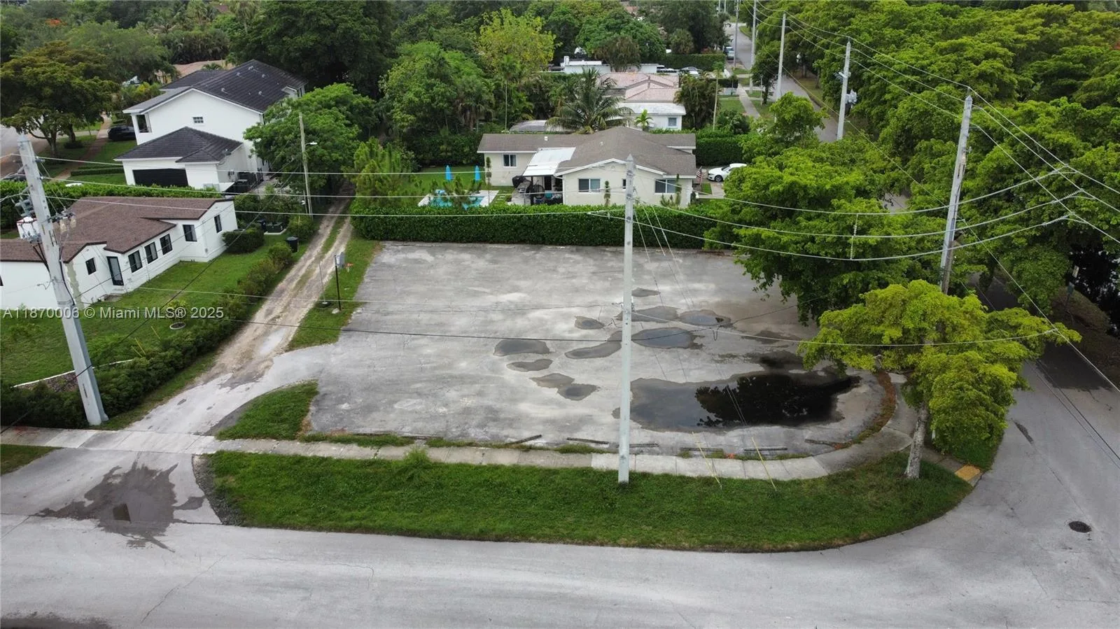 425 Esplanade Dr, Miami Springs, FL 33166 photo 4