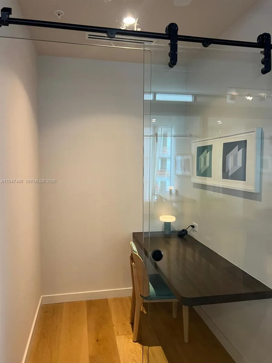 11 NE 6 ST # 814, Miami, FL 33132 photo 12