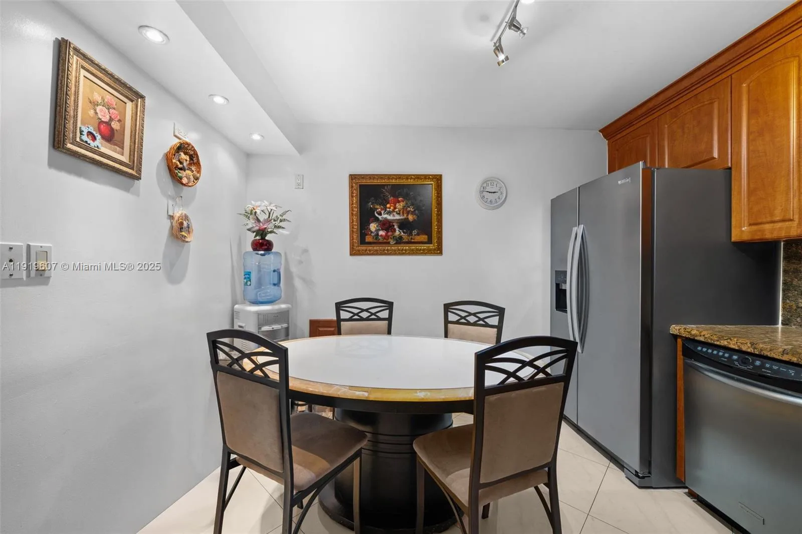 301 174th St # 1109, Sunny Isles Beach, FL 33160 photo 4