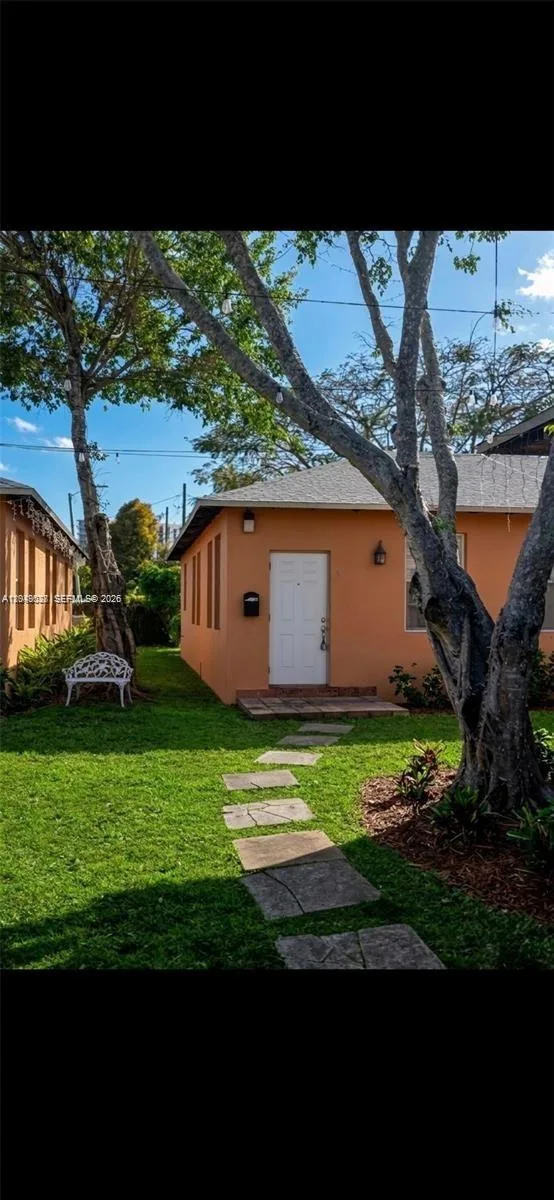 2926 SW 26 ST, Miami, FL 33133