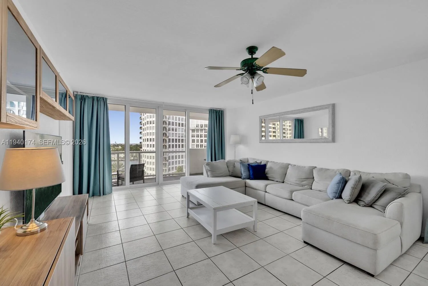 5601 Collins Ave # 825, Miami Beach, FL 33140 photo 2